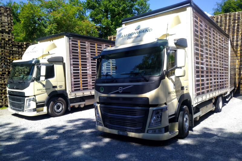 Die neuen Volvo FM 460 Jumbo mit Plane, Jhg. 2020